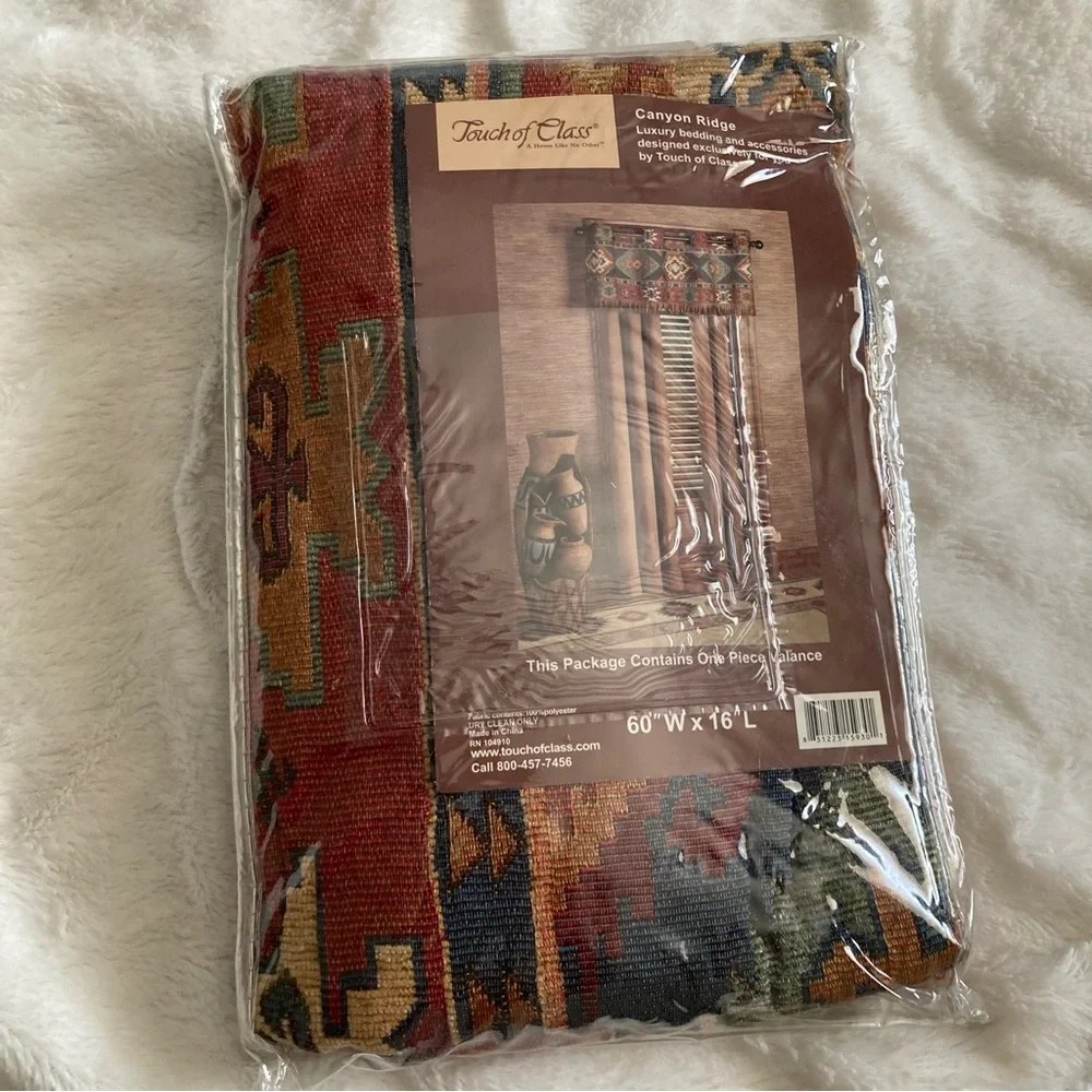 Touch of Class Canyon Ridge southwest desert Aztec decor valance never used